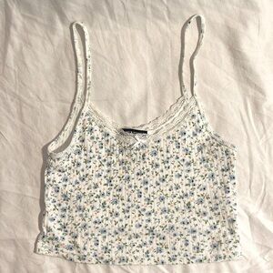 NWOT Brandy Melville Crop Top